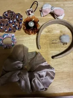 新品未使用　ヘアアクセ　まとめ売り　カチューシャ　シュシュ　ヘアゴムなど