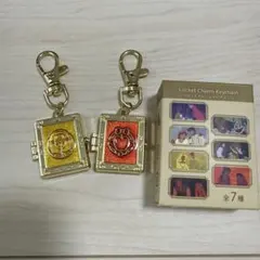 【美女と野獣】【白雪姫】ディズニーストアシークレットロケットチャームキーチェーン