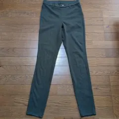 UNIQLO オリーブグリーン レギンスパンツ M