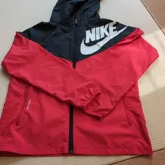 NIKE フード付きウィンドブレーカー 赤黒