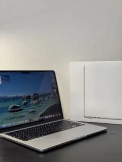 Apple MacBook Air M4 256GBストレージ　16GBメモリ