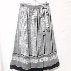 OPAQUE.CLIP パネルジオメトリック柄ロングラップスカート
