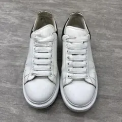 Alexander Mcqueen スニーカー　白黒　サイズ41 1/2のサムネイル