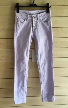 ユニクロ　カラージーンズ　ラベンダーカラー　SS