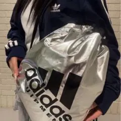 adidas EQUIPMENT ナップサック シルバー　新品未使用　韓国