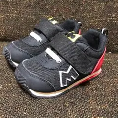 Item thumbnail for item f2286229-9cb6-4c2a-9729-b31d56eb280d