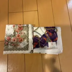 ローラアシュレイ、ロベルタデカメリーノ❣️ハンカチセットのサムネイル
