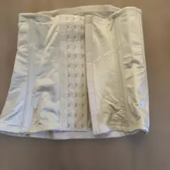 Carino ブライダルインナー コルセット　サイズ58