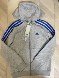 アディダス　パーカー　フルジップ　140 裏起毛　新品未使用