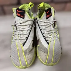 NIKE ISPA React スニーカー