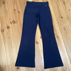 Nike ネイビーフレアレギンス　Sサイズ