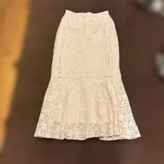 淡いベージュレース マーメイドスカート