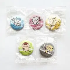 ちいかわ　くら寿司　缶バッチ　うさぎ　ハチワレ　ラッコ　くりまんじゅう