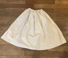 最終値下げMila Owen アイボリー フレアスカート