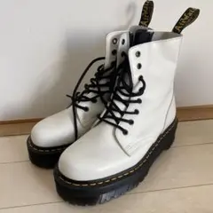 Dr.martens JADON White 8ホール