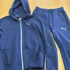 PUMA フード付きジャージ上下セット