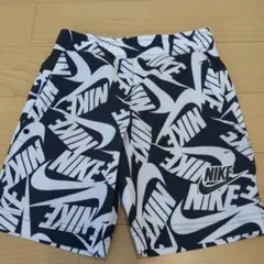 NIKE KIDS　半ズボン 104-110cm