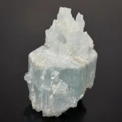 アルカリベリル　ボロビエバイト　鉱物標本　原石　鉱石　天然石　ストーン