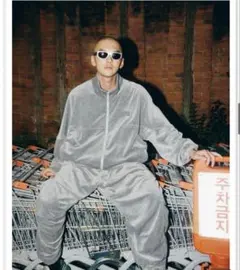 TIGHTBOOTH PRODUCTIONベロアトラックジャケットバルーンパンツ