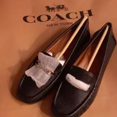 COACH新品　黒本革ローファー