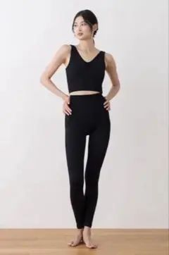 《新品未使用》SUKALA アクティブデイジーレギンス Sサイズ ブラック