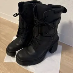 か*に様 ドクターマーチン　8ホールブーツ