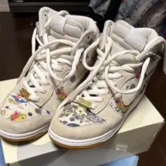 Supreme × Nike SB Dunk High 