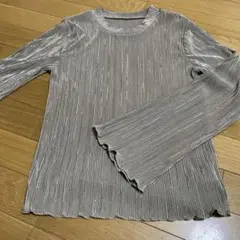 シャーリング長袖トップス