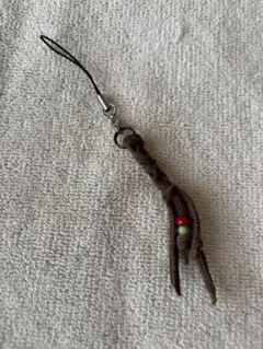 ハンドメイド ストラップ レザー ビーズ キーチャーム　鹿革ヒモ　ブラウン