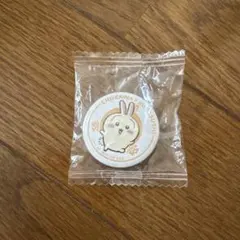 ちいかわ くら寿司 コラボ 缶バッジ うさぎ