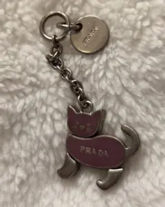 訳あり PRADA 猫型キーホルダー