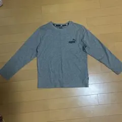 PUMA グレー 長袖Tシャツのサムネイル