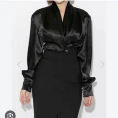 PETITROW shell satin blousのサムネイル
