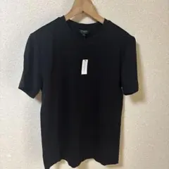 新品未使用定価6,600円BANANA REPUBLIC Tシャツ　ブラックのサムネイル