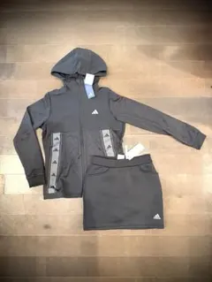 新品　adidasgolf 薄手パーカー　スカート　黒　X XS