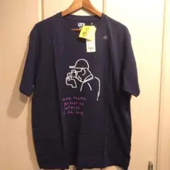 UT イラスト付きネイビーTシャツ XL