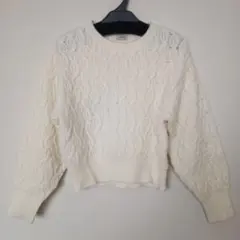 グリーンレーベルリラクシング　ニット　ホワイト　ショート丈