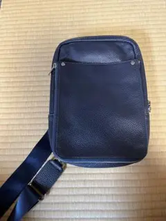 L.E.D.BITES ボディバッグ