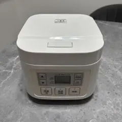 ニトリ3合炊きマイコン炊飯ジャー 送料無料のサムネイル