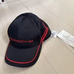 新品タグ付き　Porsche キャップ ブラック レッド　イベント　ノベルティのサムネイル