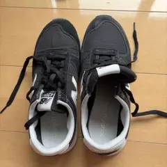 New Balance 420M ブラック スニーカーのサムネイル