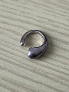 here's イヤーカフ