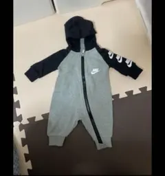 ナイキロンパースのサムネイル