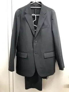 ★美品・着用1回★UNIQLOの感動ジャケット&パンツ(ウールライク)・ブラック