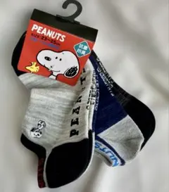 PEANUTS スヌーピーソックス 23-25cm
