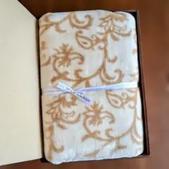 BALMAIN ブランケット ギフトボックス入り