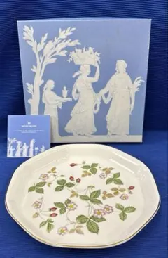 WEDGWOOD ワイルドストロベリー オクタゴナル ディッシュ ウェッジウッド