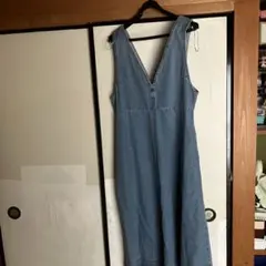 GU ジャンパスカート