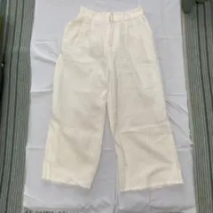 BEAMS白ワイドパンツ