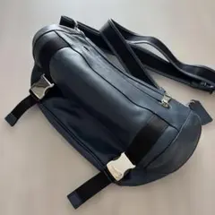 コーチ昔のデザイン　COACH ネイビー レザー ボディバッグ